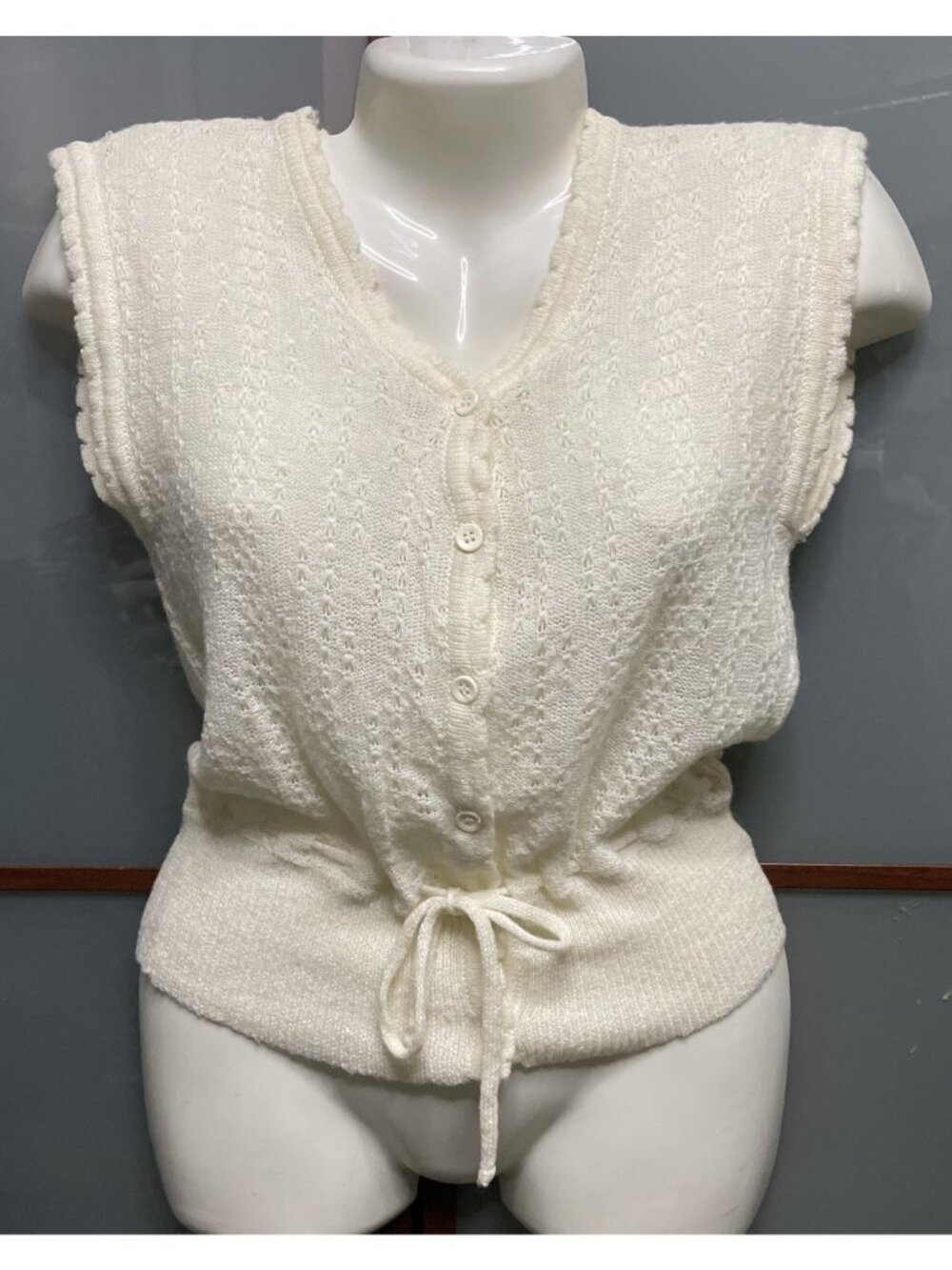 Monarch Knits Vintage 70s Womens Small Ivory Knit Tie Waist Button Sweater Vest